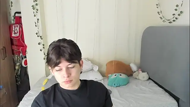 Felix kitty online show from March 1, 2026, 7:25 pm