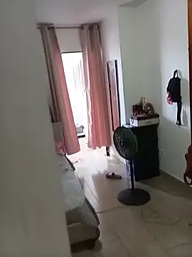 MAX Jhonnson online show from November 22, 2025, 6:18 pm