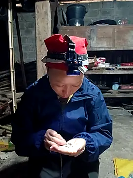 Snapshot of girl-hot2x chatting on February 23, 2026, 1:18 am girl-hot2x online show from February 23, 2026, 1:18 am