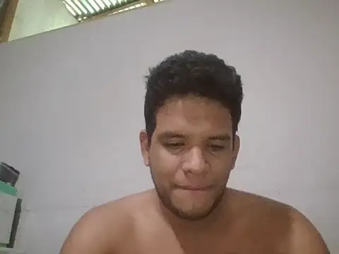 Snapshot of josecamsex27 chatting on January 8, 2026, 2:45 pm josecamsex27 online show from January 8, 2026, 2:45 pm