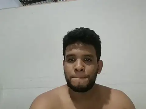 Snapshot of josecamsex27 chatting on March 24, 2026, 12:43 am josecamsex27 online show from March 24, 2026, 12:43 am