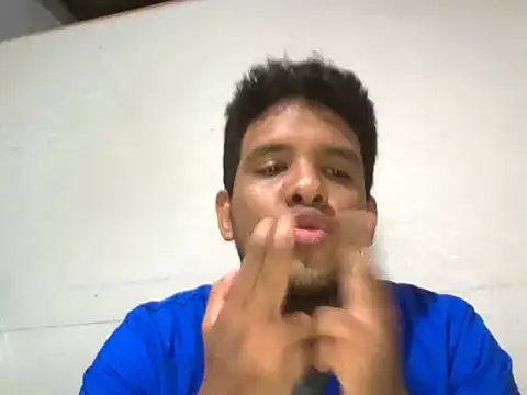 Snapshot of josecamsex27 chatting on January 14, 2026, 2:26 am josecamsex27 online show from January 14, 2026, 2:26 am