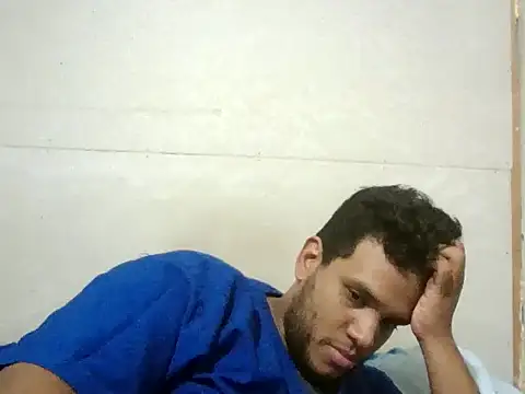 Snapshot of josecamsex27 chatting on March 31, 2026, 12:01 am josecamsex27 online show from March 31, 2026, 12:01 am