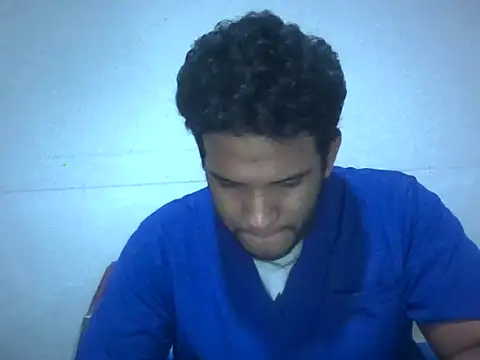 Snapshot of josecamsex27 chatting on December 5, 2025, 4:44 am josecamsex27 online show from December 5, 2025, 4:44 am