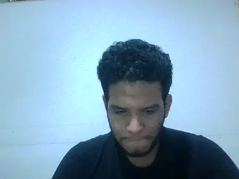 Snapshot of josecamsex27 chatting on November 19, 2025, 2:06 pm josecamsex27 online show from November 19, 2025, 2:06 pm