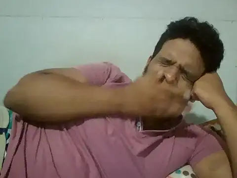 Snapshot of josecamsex27 chatting on April 8, 2026, 4:03 am josecamsex27 online show from April 8, 2026, 4:03 am