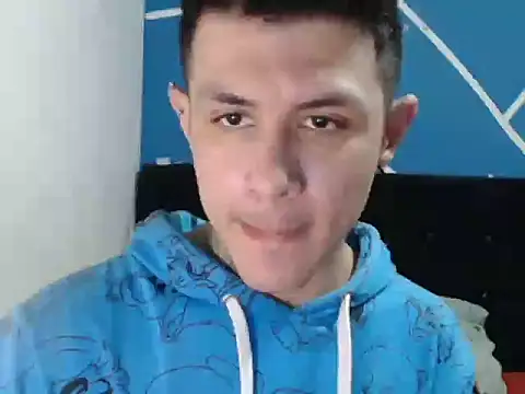 damiansexyboy69 online show from November 17, 2025, 10:19 am