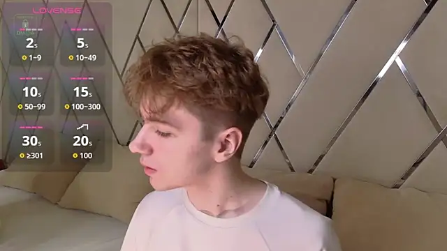 Paul Holt online show from December 1, 2025, 8:32 pm