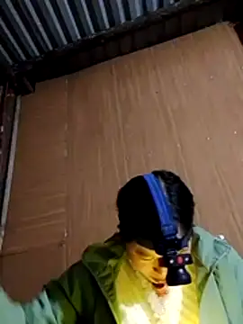 may-man online show from December 2, 2025, 12:40 pm