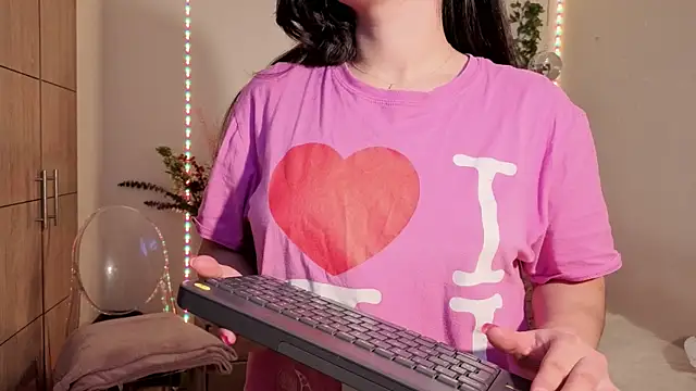 Snapshot of Iamnyxy chatting on December 23, 2025, 12:00 am Iamnyxy online show from December 23, 2025, 12:00 am