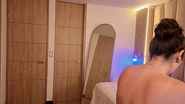 Snapshot of Iamnyxy chatting on February 10, 2026, 12:04 pm Iamnyxy online show from February 10, 2026, 12:04 pm