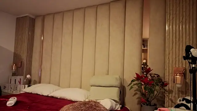 Snapshot of Iamnyxy chatting on December 17, 2025, 5:01 am Iamnyxy online show from December 17, 2025, 5:01 am