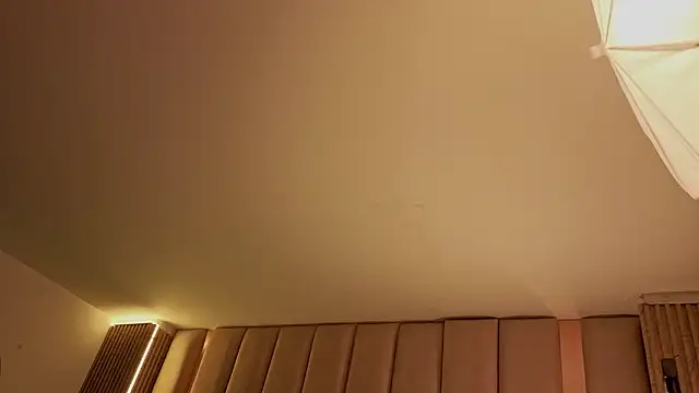 Snapshot of Iamnyxy chatting on March 3, 2026, 11:06 am Iamnyxy online show from March 3, 2026, 11:06 am