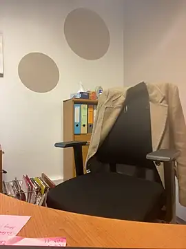 Snapshot of Deessenympho chatting on January 19, 2026, 8:40 am Deessenympho online show from January 19, 2026, 8:40 am