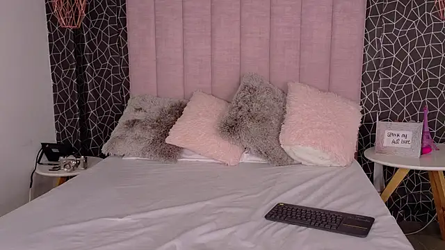 IrisDeLaVega  online show from March 28, 2026, 2:51 pm