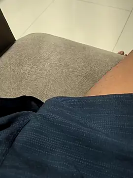 Zepouvinho online show from April 20, 2026, 11:39 pm