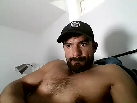 Snapshot of piggylatino chatting on May 13, 2026, 8:05 pm piggylatino online show from May 13, 2026, 8:05 pm