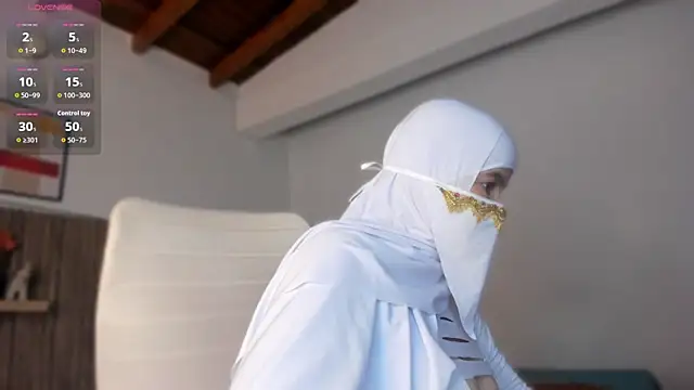 Snapshot of Hannaa_Dolly chatting on November 18, 2025, 2:59 am Hannaa Dolly online show from November 18, 2025, 2:59 am