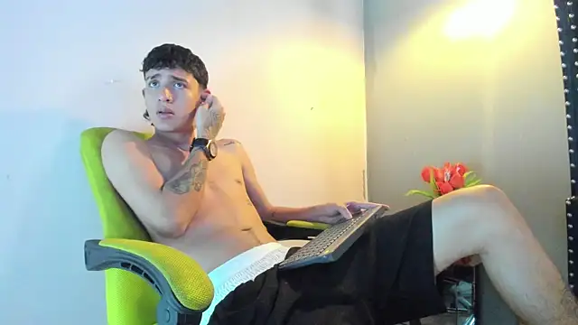 Snapshot of Xanderr_owen2 chatting on January 8, 2026, 7:31 pm Xanderr owen2 online show from January 8, 2026, 7:31 pm