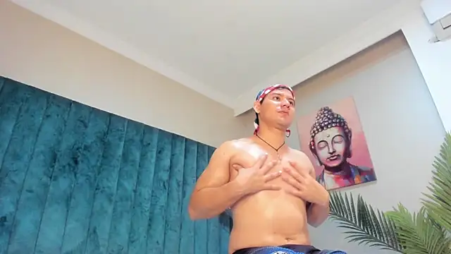 DhannLee online show from November 20, 2025, 1:01 pm