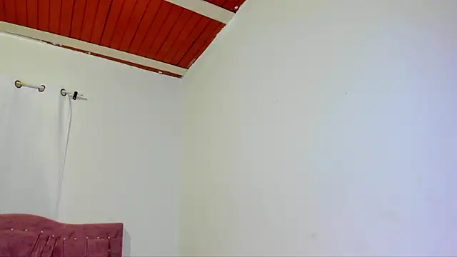 Snapshot of yourlatina_emely chatting on January 16, 2026, 4:33 pm yourlatina emely online show from January 16, 2026, 4:33 pm