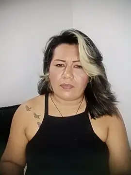 Snapshot of angi_daw chatting on February 4, 2026, 2:17 am angi daw online show from February 4, 2026, 2:17 am