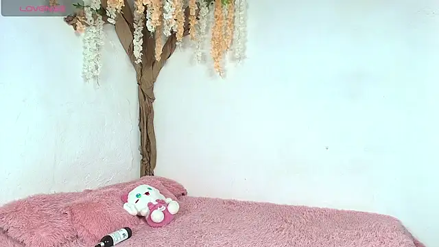 Snapshot of MISS_SAMMYROSE chatting on May 13, 2026, 11:34 pm MISS SAMMYROSE online show from May 13, 2026, 11:34 pm