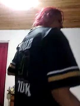 Snapshot of la_beba20 chatting on December 17, 2025, 10:59 pm la beba20 online show from December 17, 2025, 10:59 pm