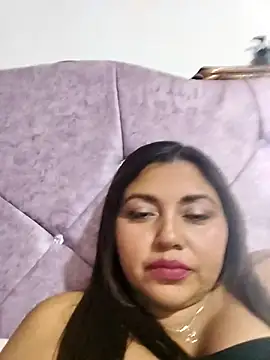 Snapshot of la_beba20 chatting on January 13, 2026, 3:43 am la beba20 online show from January 13, 2026, 3:43 am