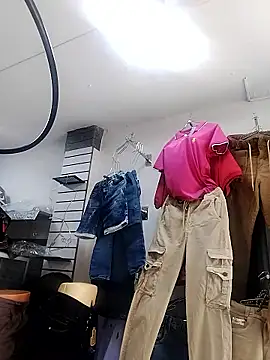 Snapshot of la_beba20 chatting on January 8, 2026, 3:40 pm la beba20 online show from January 8, 2026, 3:40 pm