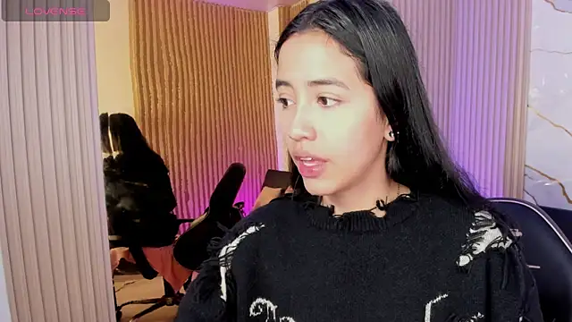 Snapshot of Joselyn_tay chatting on June 17, 2026, 12:04 pm Joselyn tay online show from June 17, 2026, 12:04 pm