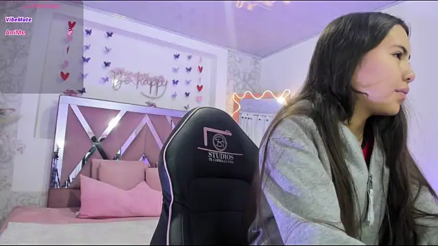 ISABELA TAY online show from March 30, 2026, 11:55 am