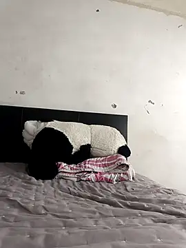 Manu Hot xxx 2001 online show from November 13, 2025, 4:22 pm