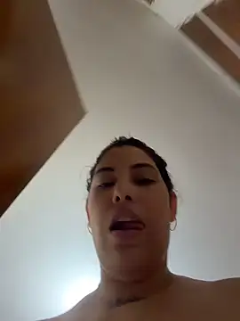 Snapshot of Anna_Bitch_Disgusting chatting on May 31, 2026, 12:05 am Anna Bitch Disgusting online show from May 31, 2026, 12:05 am