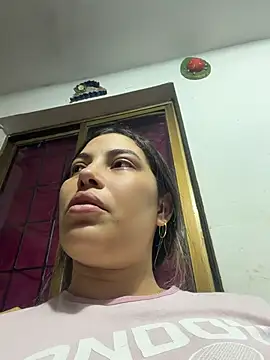 Snapshot of Anna_Bitch_Disgusting chatting on May 6, 2026, 1:53 am Anna Bitch Disgusting online show from May 6, 2026, 1:53 am