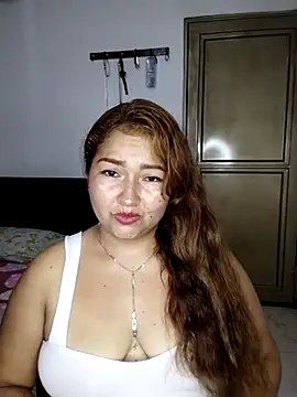 Alixx 01 online show from November 21, 2025, 7:24 pm