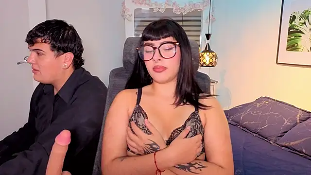 drexxcleo online show from November 18, 2025, 3:32 am