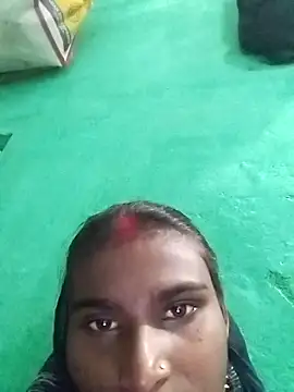 Big Lovexx online show from November 20, 2025, 9:32 am