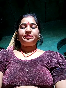 Hot kamla online show from April 15, 2026, 11:16 pm