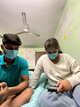 Cute hotzara online show from November 25, 2025, 4:35 am