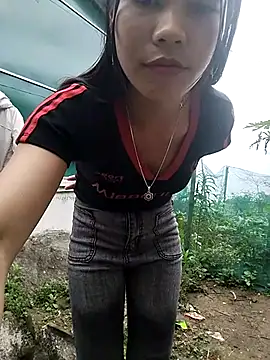 gugu0022 online show from March 26, 2026, 1:04 am