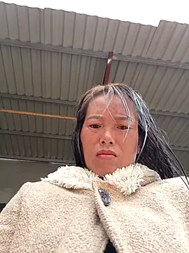 Lyly sexyy online show from December 4, 2025, 3:05 am