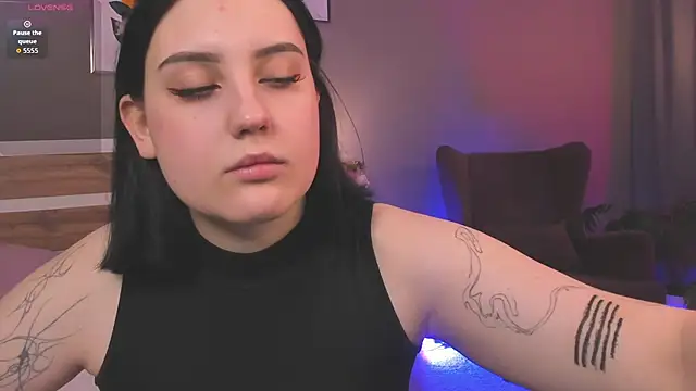 Snapshot of hey_tessa chatting on February 12, 2026, 8:30 pm hey tessa online show from February 12, 2026, 8:30 pm