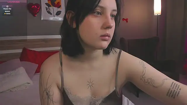 Snapshot of hey_tessa chatting on February 22, 2026, 7:04 pm hey tessa online show from February 22, 2026, 7:04 pm