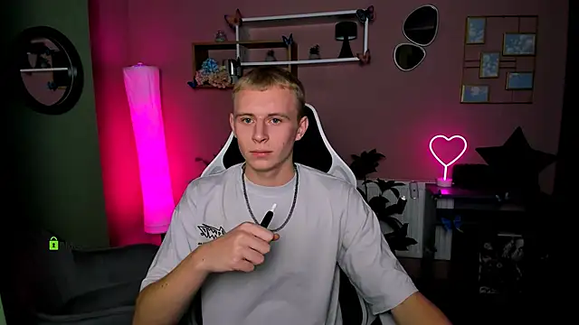 Snapshot of rafael_bien chatting on November 30, 2025, 8:09 pm rafael bien online show from November 30, 2025, 8:09 pm