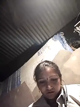 yanuw online show from November 18, 2025, 3:04 pm