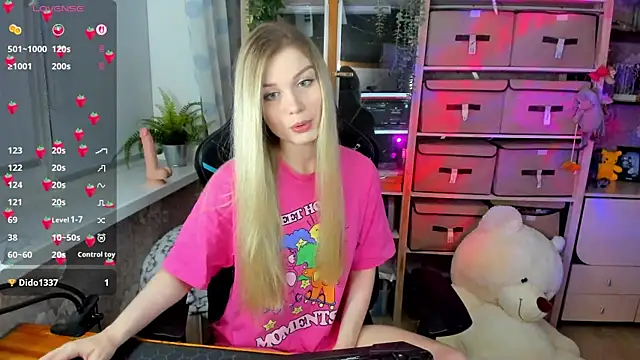 blondie lina online show from November 20, 2025, 1:01 pm