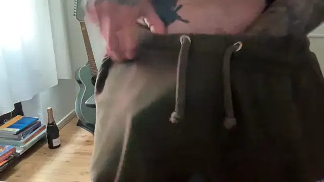 Snapshot of TattedUpSir chatting on November 25, 2025, 12:27 pm TattedUpSir online show from November 25, 2025, 12:27 pm