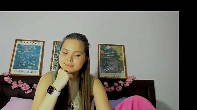 Kira love 81 online show from June 9, 2026, 12:28 pm