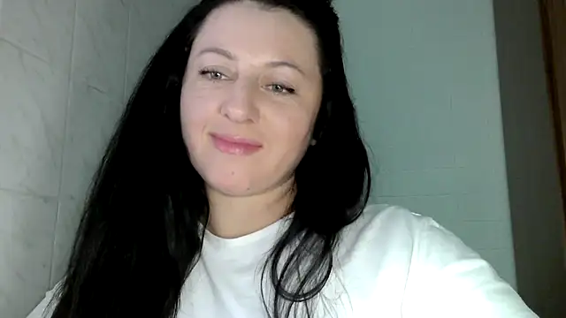Snapshot of MelinaAx chatting on May 1, 2026, 8:36 pm MelinaAx online show from May 1, 2026, 8:36 pm